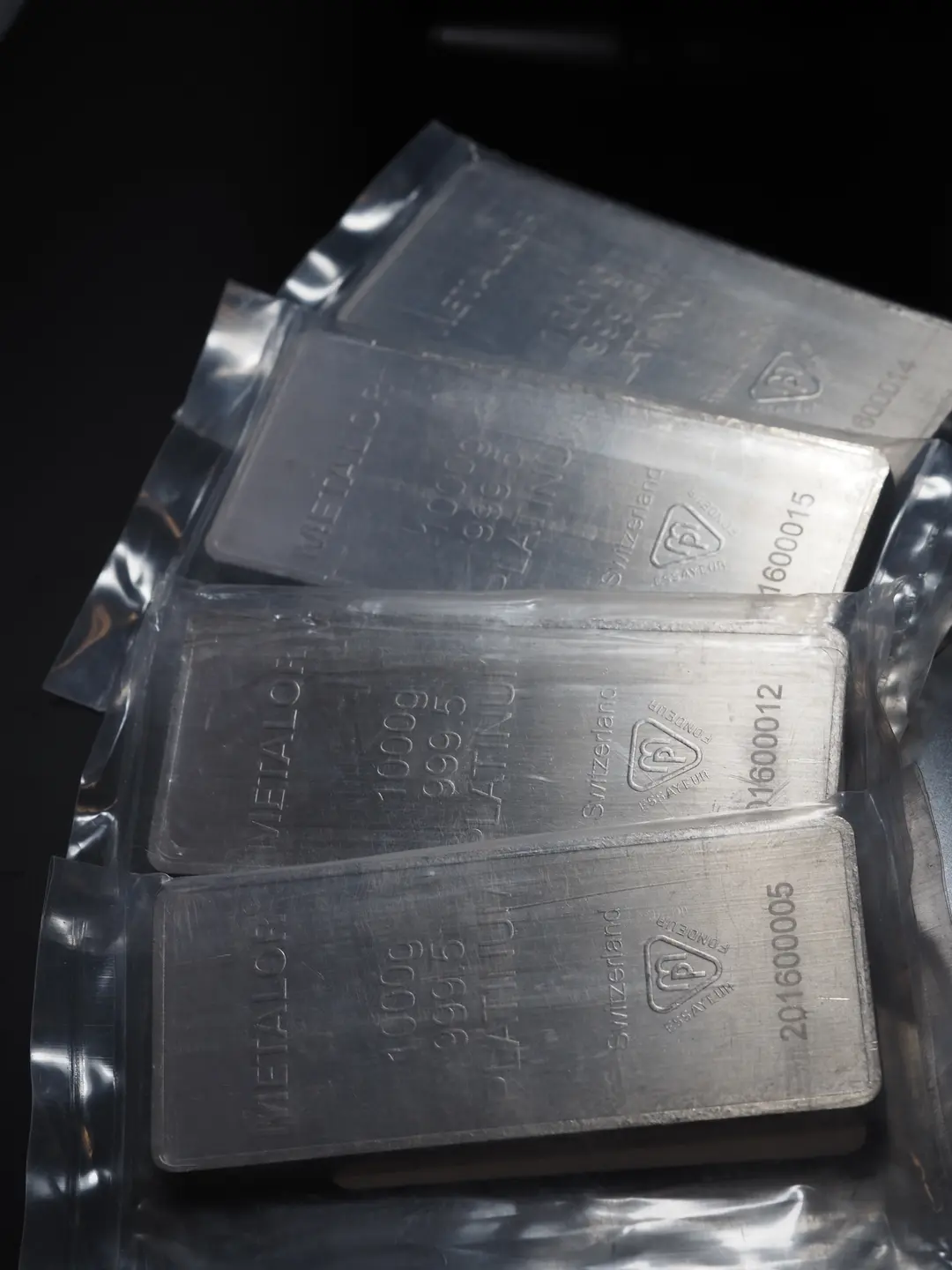 Platinbarren 1000g Feinheit 999.5 von Metalor Schweiz, vakuumverpackt